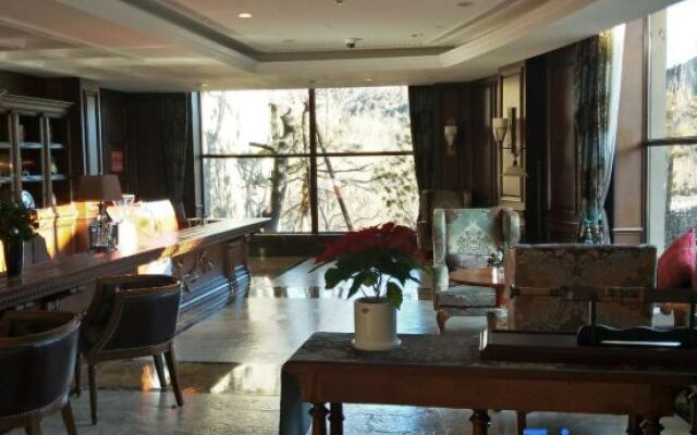 Wangjing Tower Hotel