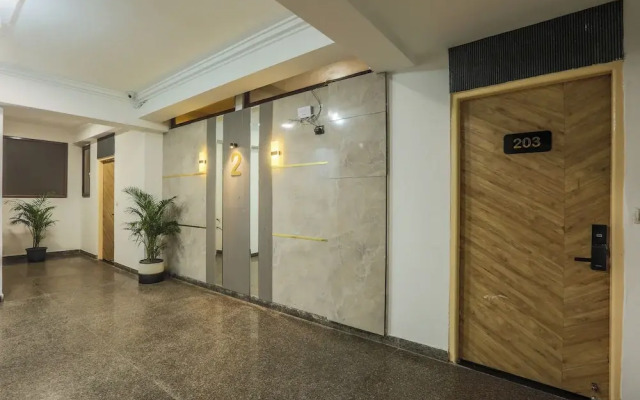 Hotel Emerald Suites & Banquet