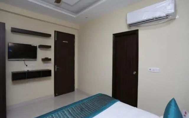 Palm Garden Suites By OYO Rooms