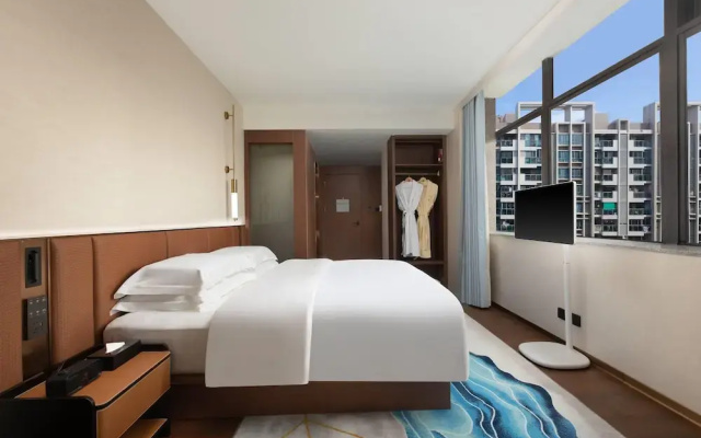 Ramada Encore By Wyndham Shantou Longhu