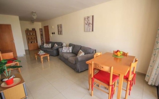 Beautiful 2-bed Apartment in Oroklini