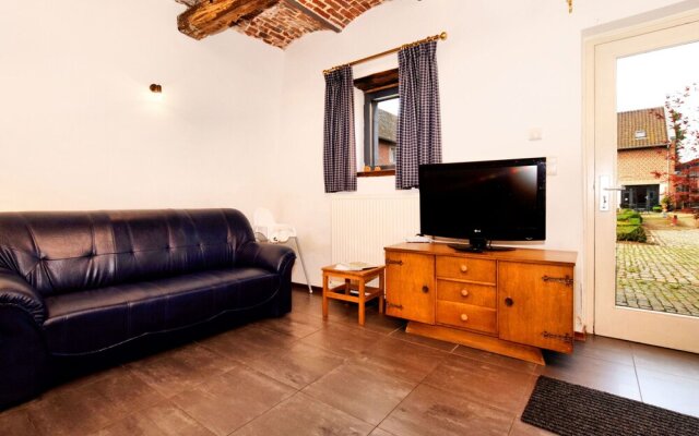 Spacious Holiday Home In Richelle with Private Terrace