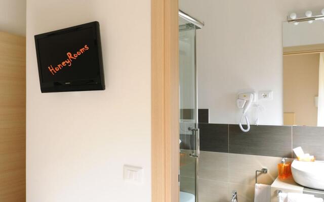 Honey Rooms