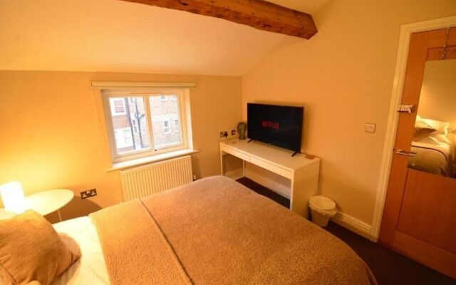 FG Aparthotel Cannon Street