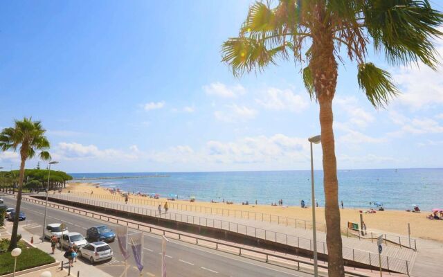 Apartamento Junto al mar Para 7 Personas en Cambrils