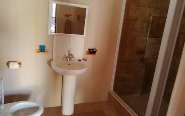 Flintstones Guest House Cape Town