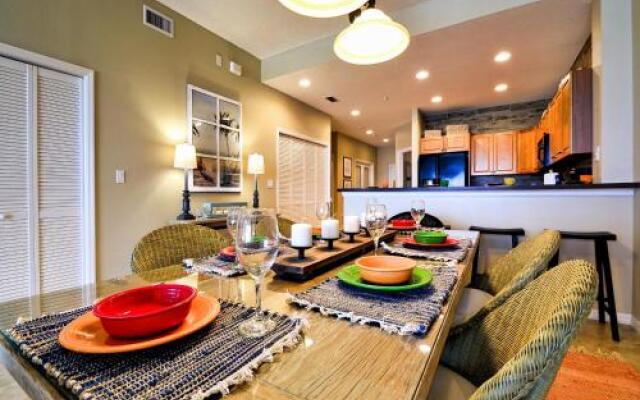 Harborview Grande 703