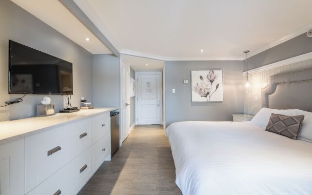 Somerset Lakeside Resort