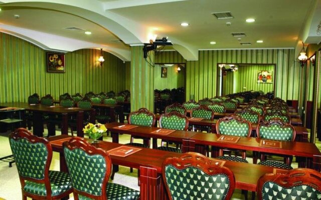 Отель Дръстър