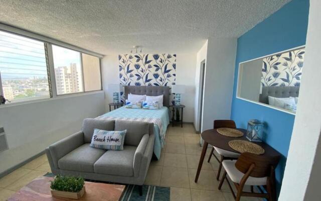 KASA Bella Vista Condado Apartment for 2