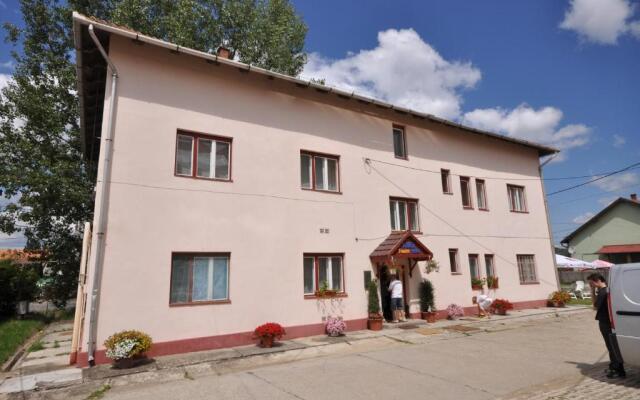 Kalcit Tourist Motel