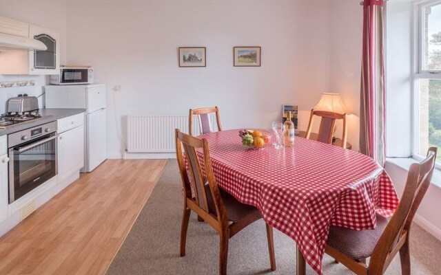 Luccombe Villa Holiday Apartments