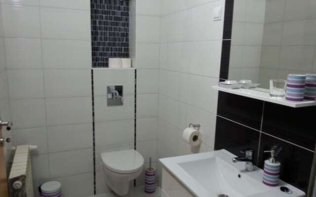 Studio Apartments Korosteljev