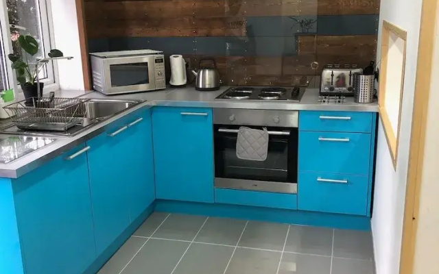 Retro and Quirky 3 Bedroom Apartment