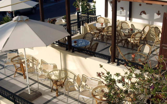 Kalidon Beach Hotel