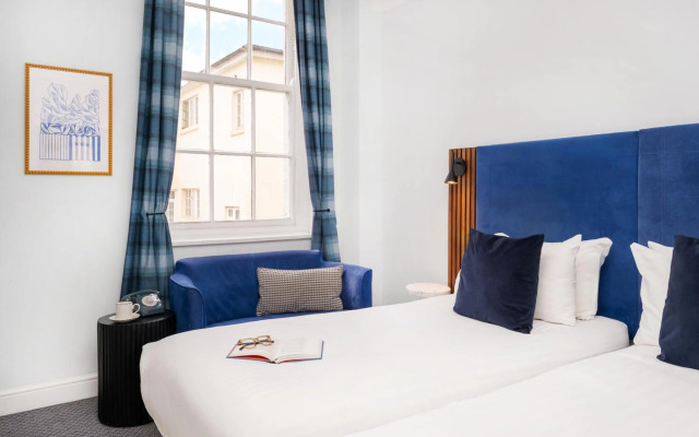 Berkeley Square Hotel
