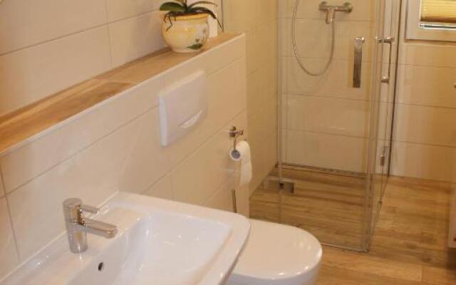 Ferienbungalow mit Terrasse & Parkplatz - ABC168