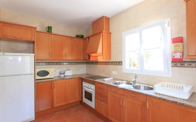 Villa Toymi Large Private Pool Walk to Beach Wifi - 2501