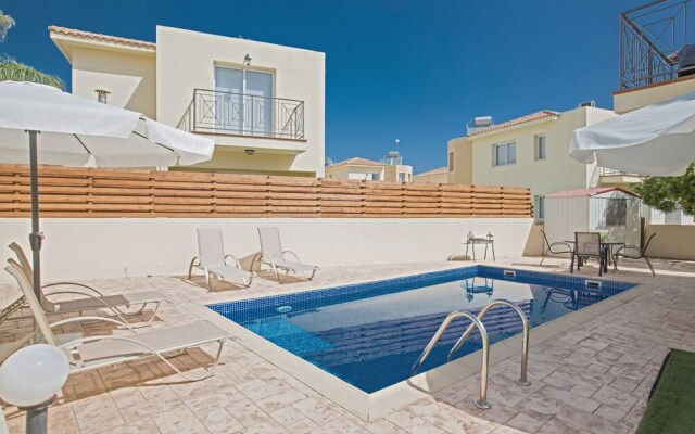 Villa Carmen,2 Minute Walk To Beach