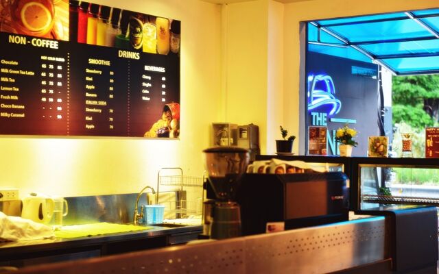 Hotel The Journey Patong New