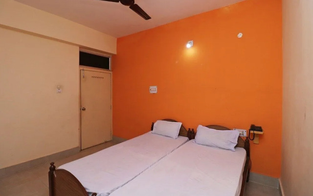 L X Inn by OYO Rooms