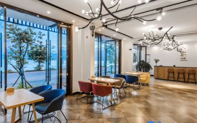 Yuanju Yishu Boutique Inn