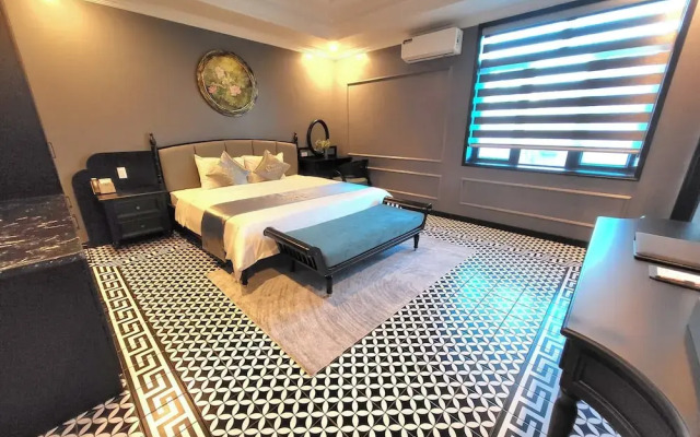 YO Hotel