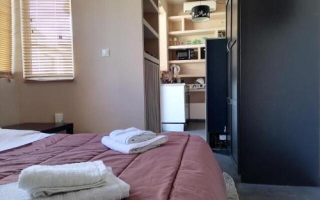 Myron's apartment