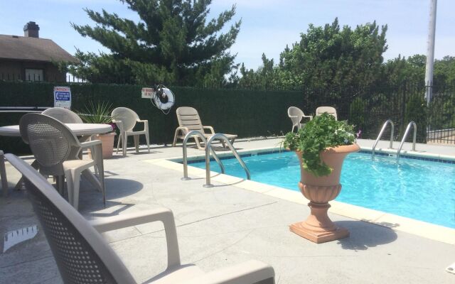 SureStay by Best Western Kansas City Country Inn North