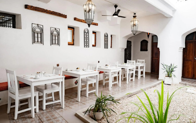 Zanzi House