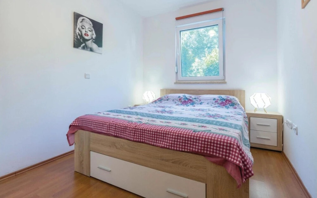 Nice Home in Kukci With Wifi and 2 Bedrooms - Hotel in Porec - Photo 3