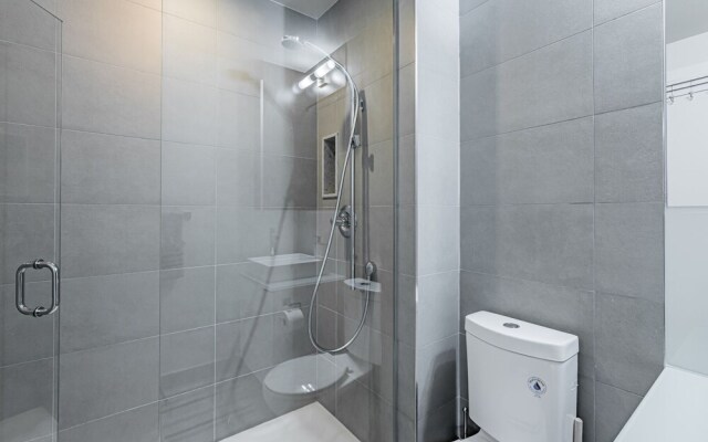 RS Suites CN Tower & MTCC