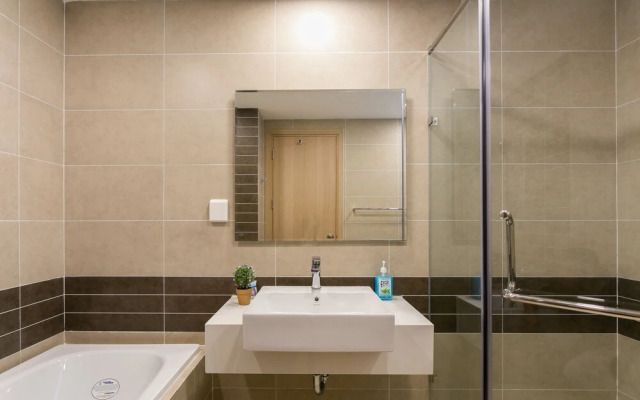 MK Rivergate Apartment - FREE POOL & GYM