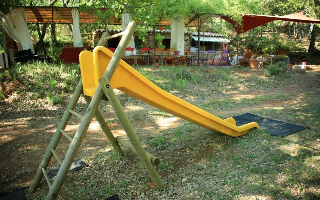 La Colline des Ocres Village de vacances 3 étoiles