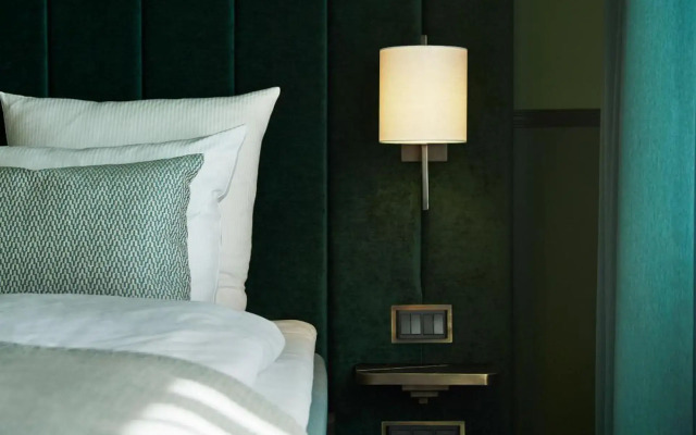 WIDE Hotel