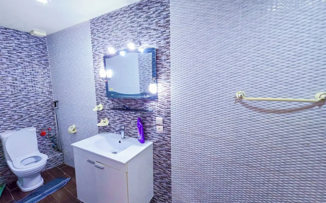 Luxor Home - Spacious & proximity to CFC