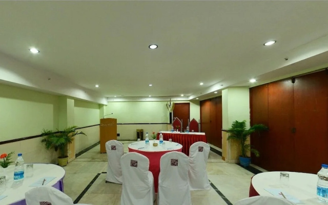 Royal Regency Lifotel by Crossway