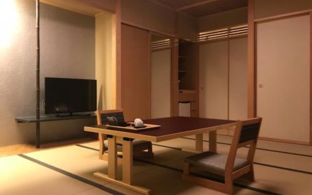 Japanese Style Hotel Isomura