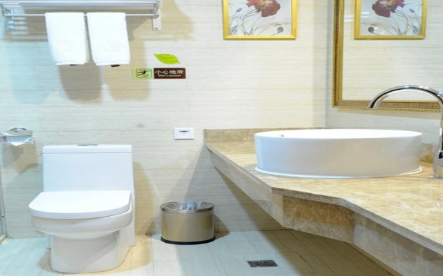Vienna Hotel Yueyang Huarong Avenue Branch