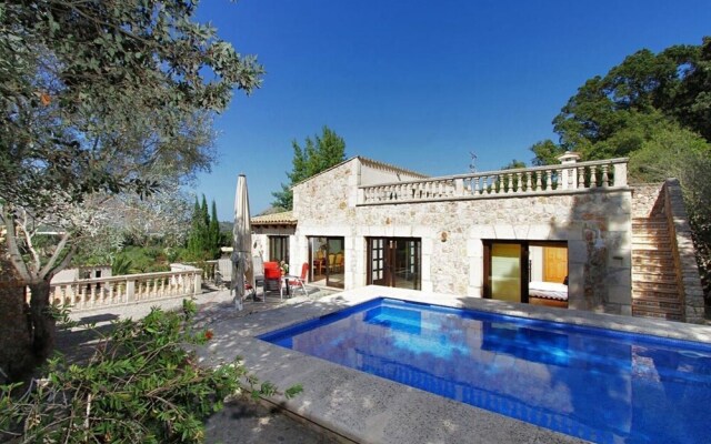 Villa - 4 Bedrooms with Pool - 103187