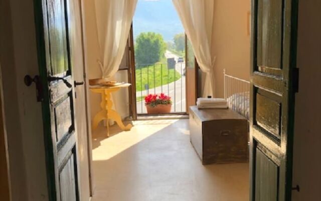 B&B Abaton