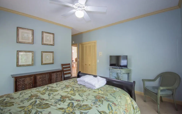 101 Ocean Point Dr