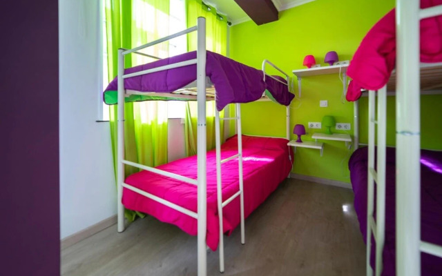 Shiku Hostel