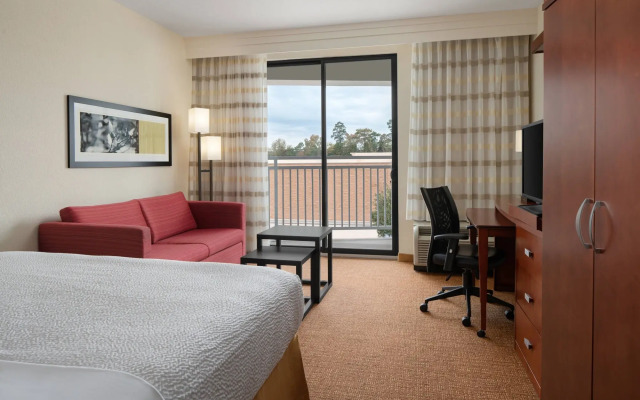 Courtyard Houston Kingwood