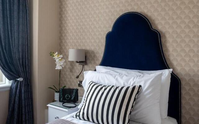 Queen s Hotel