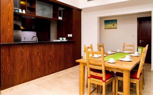 City Nights - 3B Villa City View