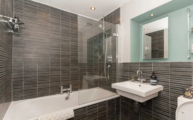 Beautiful & Bright 2BD Flat - Haymarket