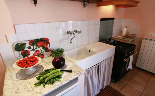Exotic Farmhouse in Montalto di Castro near Sea
