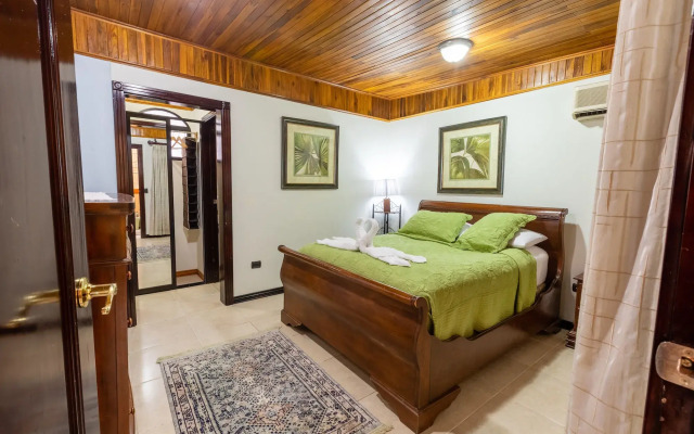 Casas del Toro Monteverde