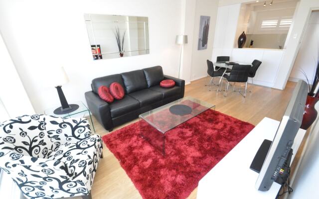 Neutral Bay 63 Ben Furnished Apartment